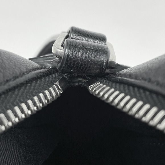 Yves Saint Laurent Lou Shoulder Bag Crossbody Fringe Leather Black - Picture 5 of 7